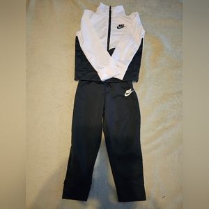 Black and White Nike Sweat Suit 3T